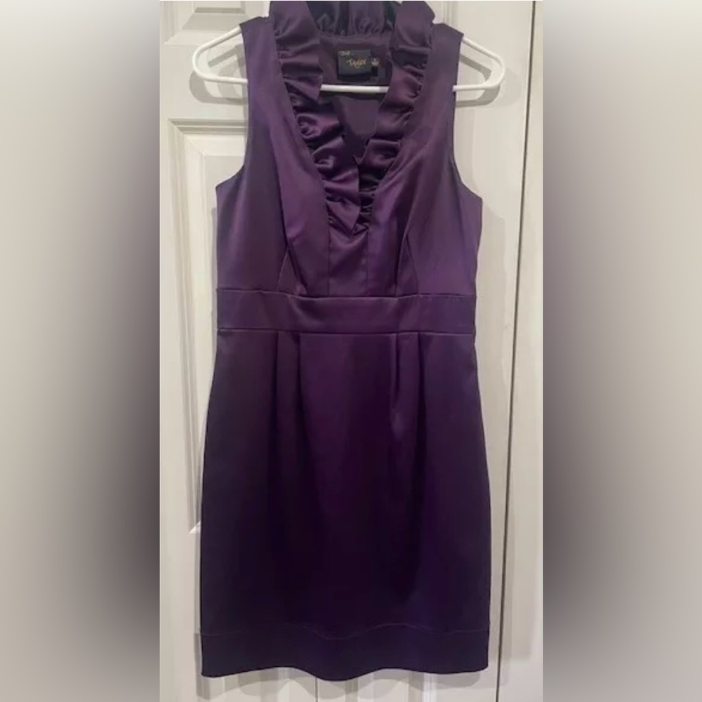 Just Taylor Size 6 Purple Satin Ruffle-neck Sleeveless Dress